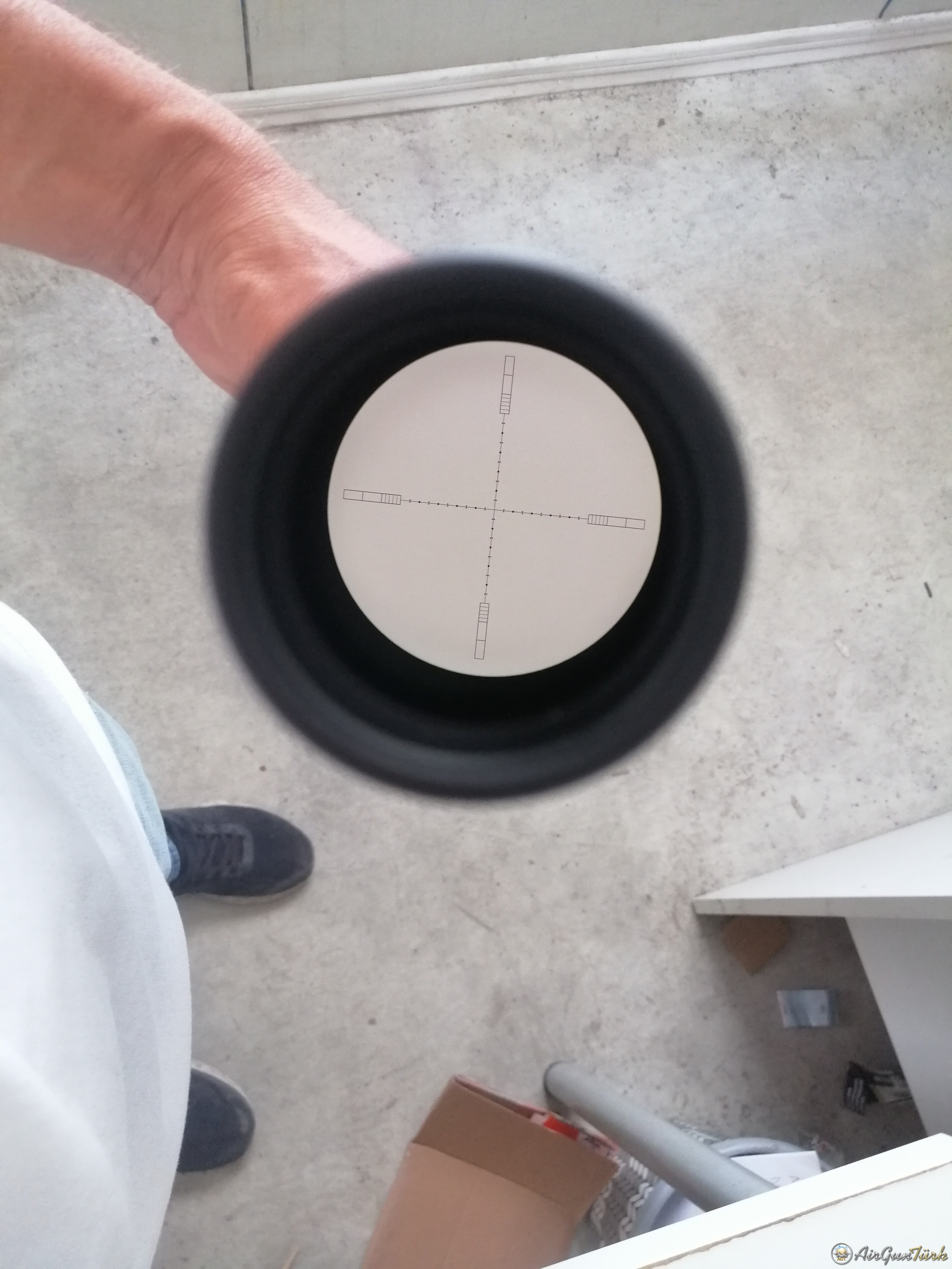 Hawke Sidewinder 8-32x56 SF (IR 1/2 20x Mildot)