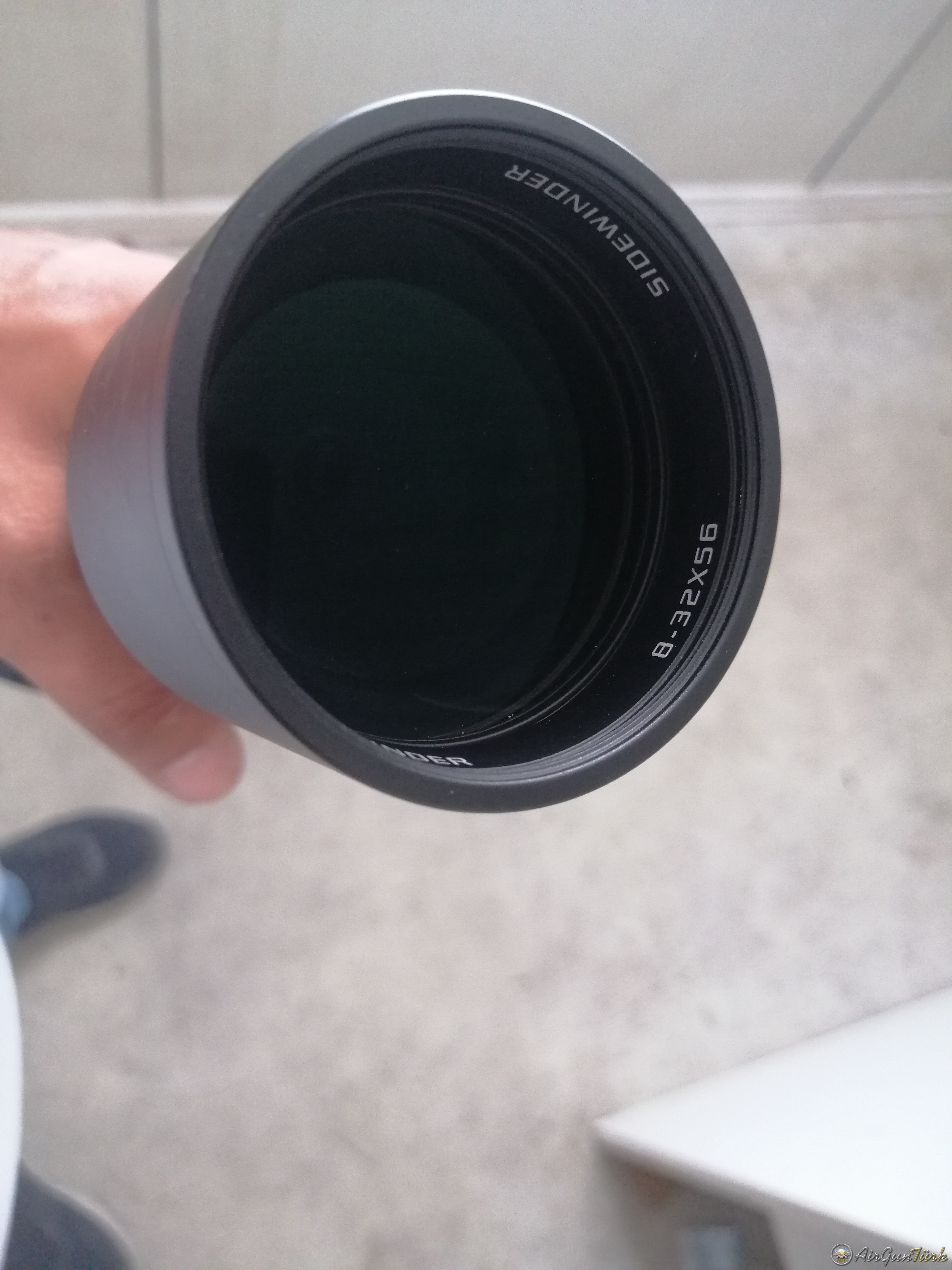 Hawke Sidewinder 8-32x56 SF (IR 1/2 20x Mildot)