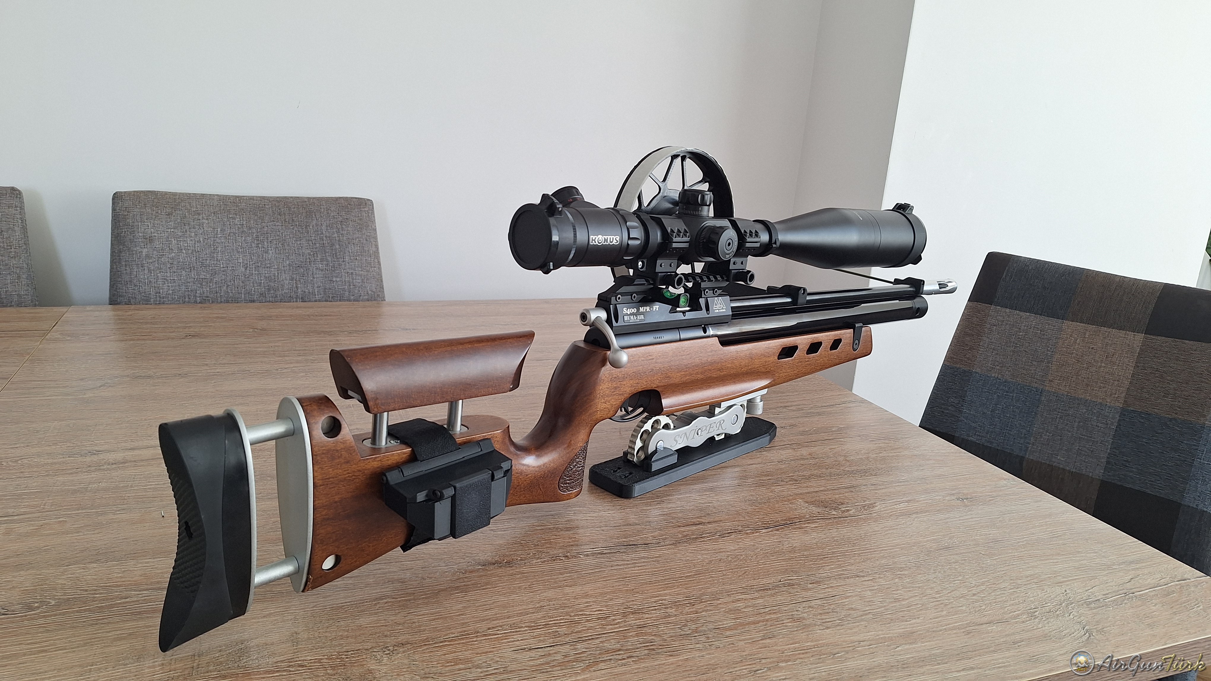 Konus m30