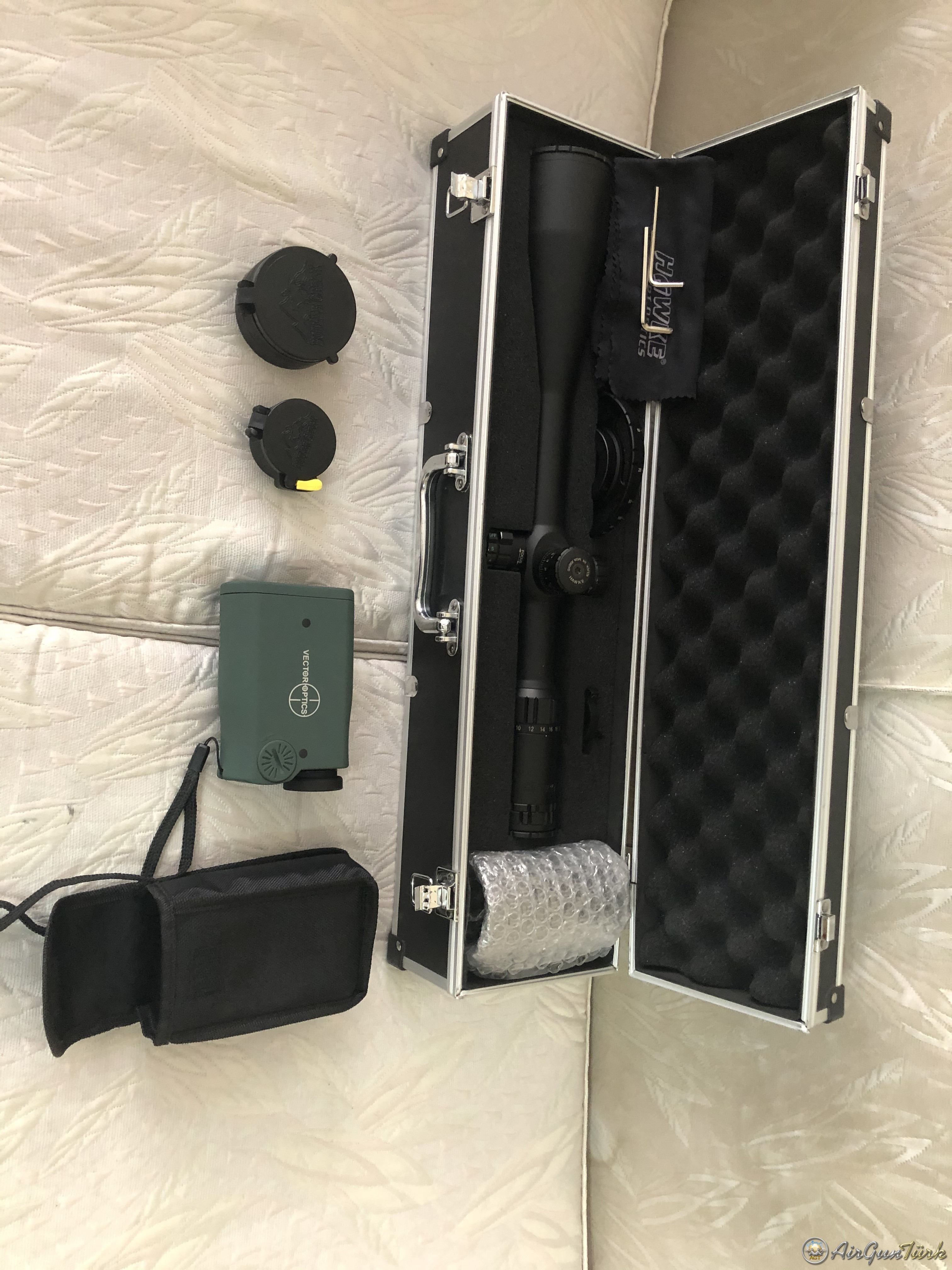 C9BBC463-8217-41C6-8989-023BA9F3FFF9