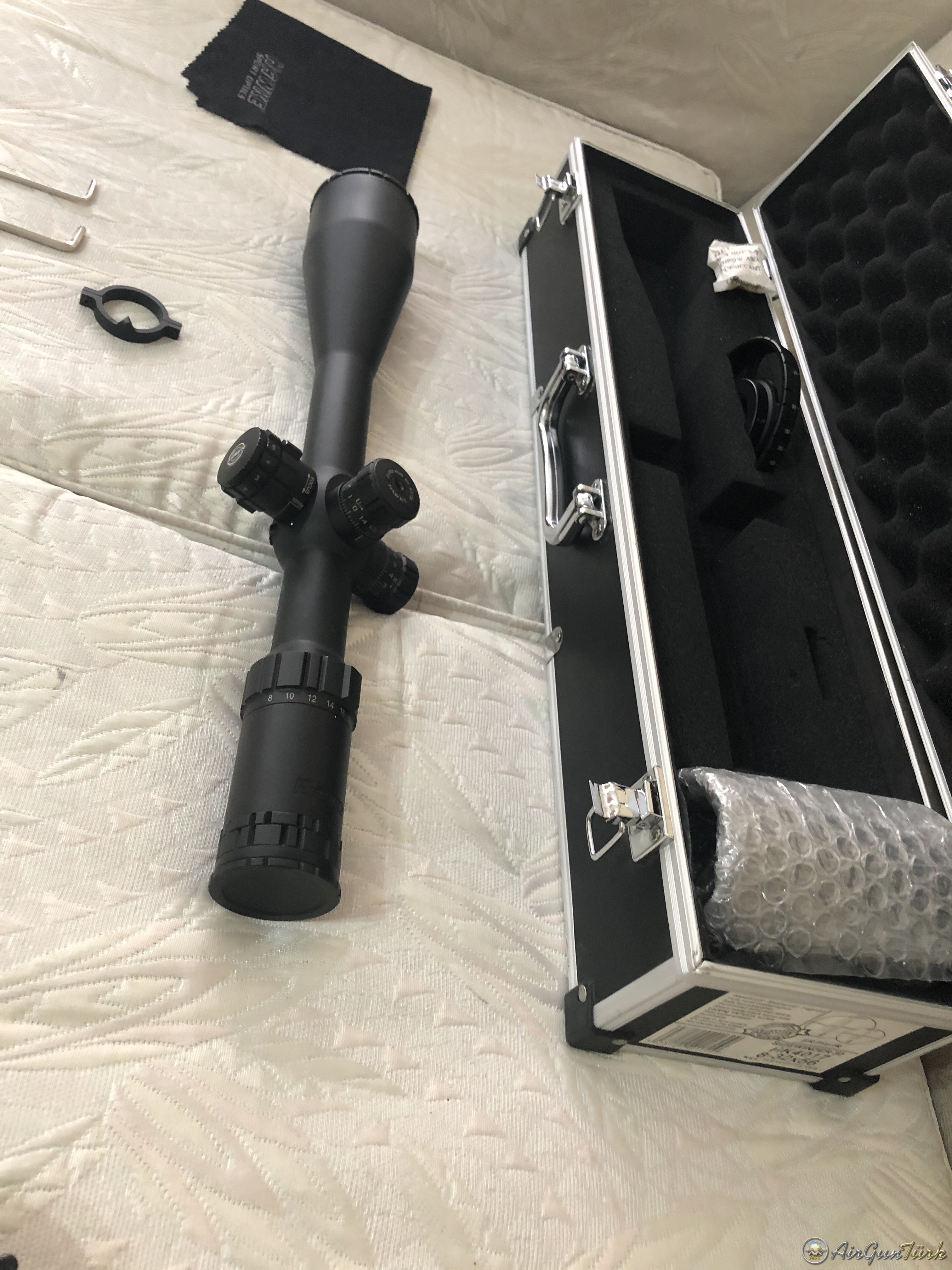 E537497E-9D3A-41CF-8CEC-4D81A877E524