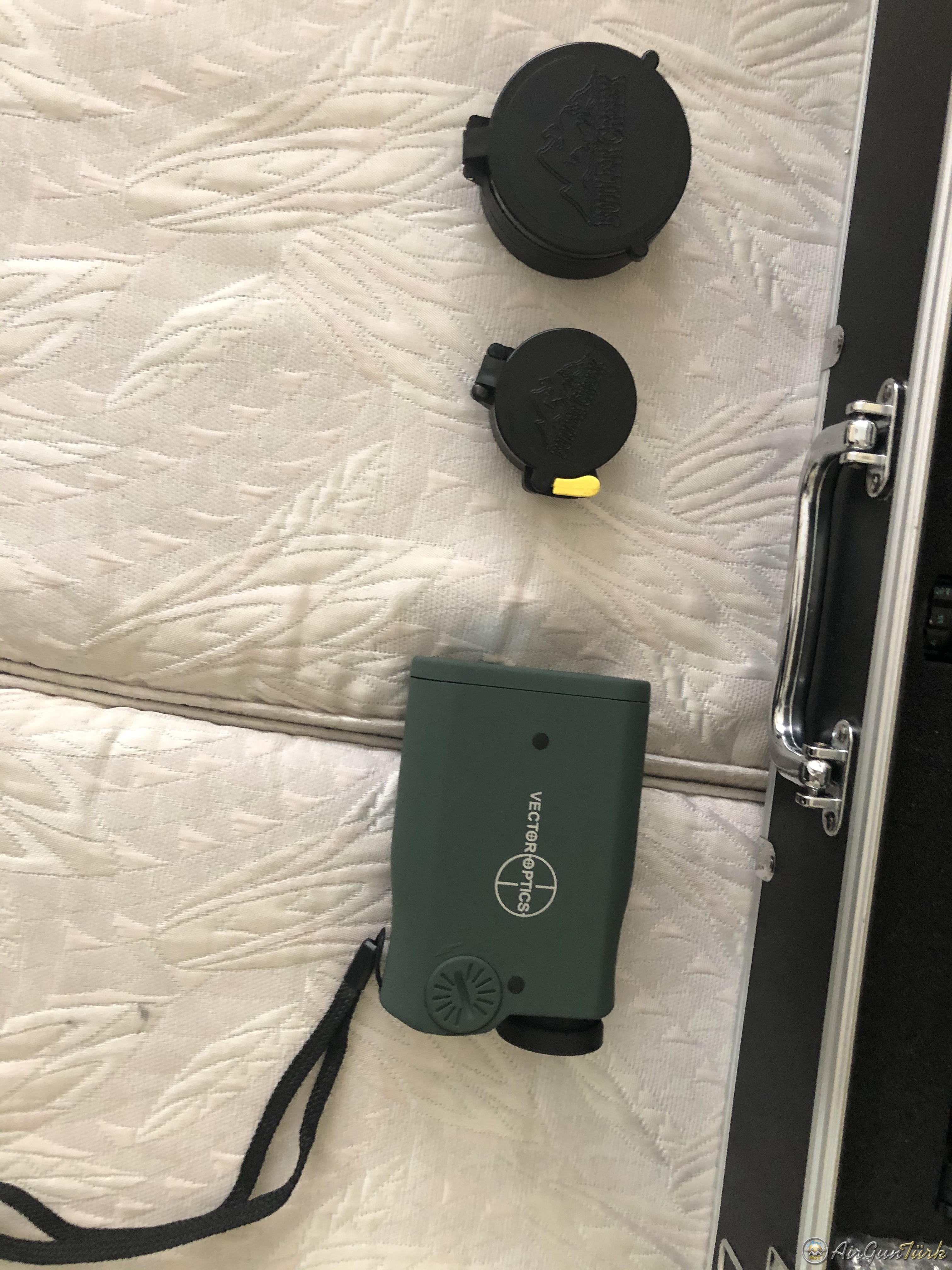 4964FF8B-6973-490D-A894-1E9FB8986922