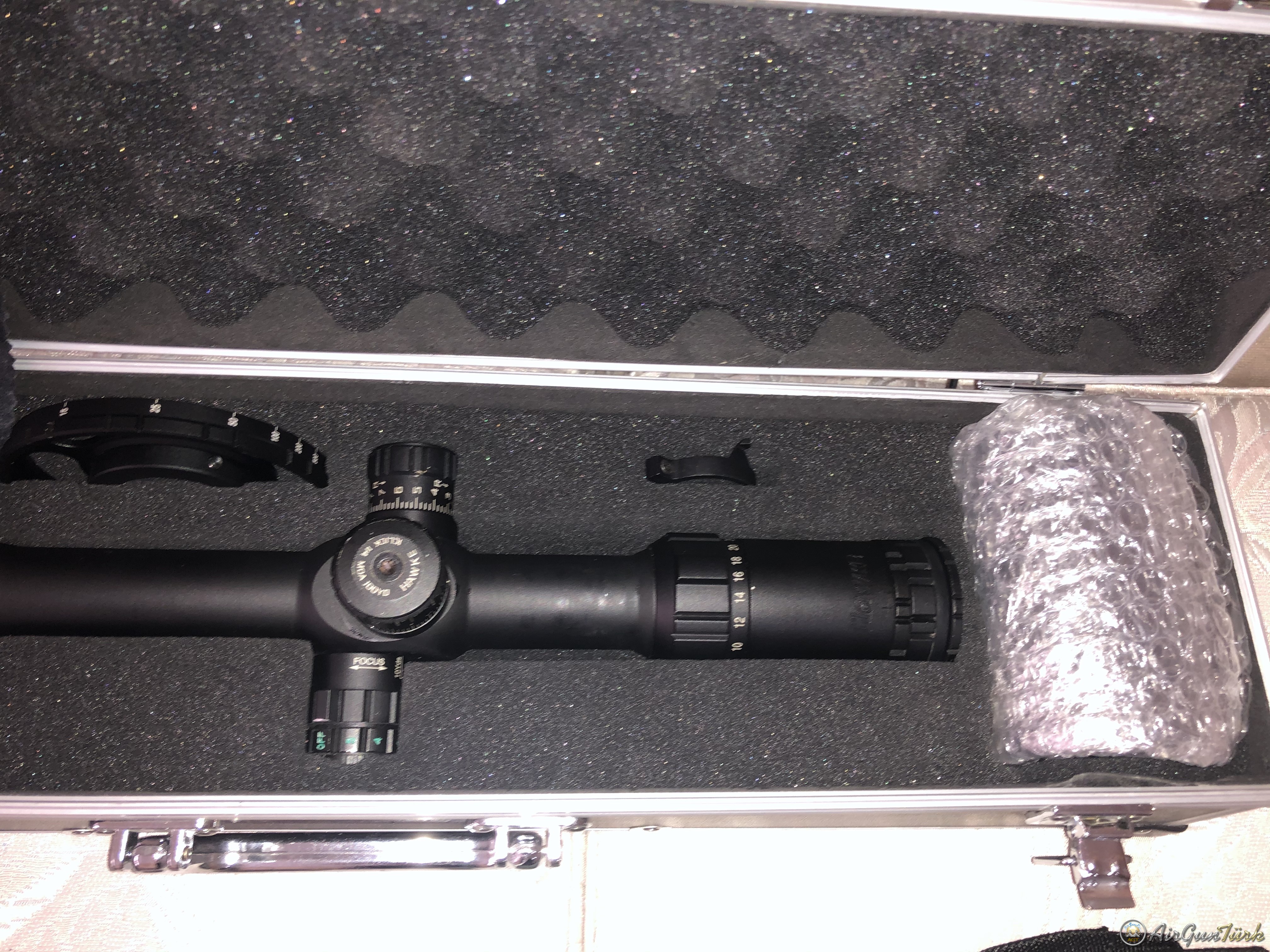 DCC524B8-D411-4544-B867-981E9FEDFD5D